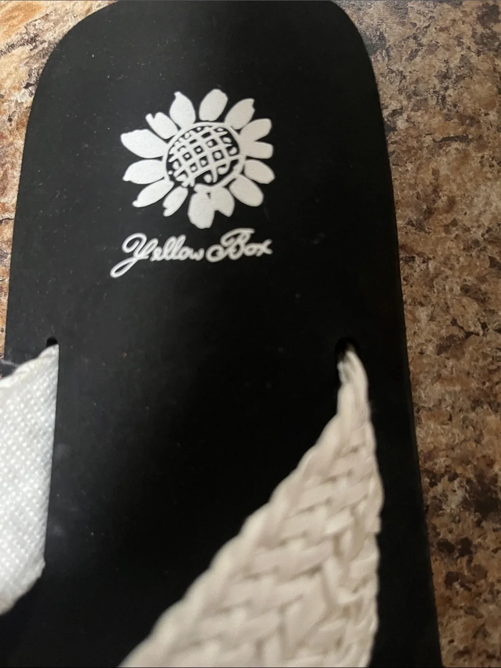Yellow Box White Braided Thong Sandals with Tan Accent new size 6  1/2 - Picture 3 of 7